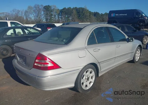 2005 Mercedes-Benz C 240 Luxury 4Matic from USA, damaged, VIN WDBRF81J95F589404